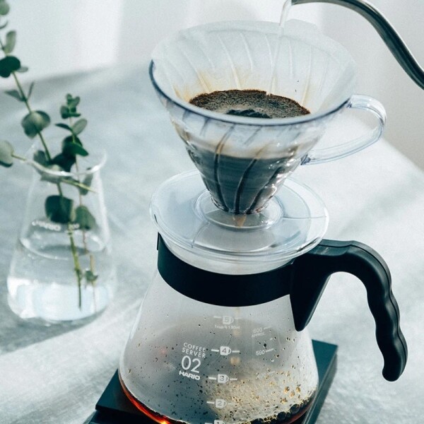 Hario V60 - Molinillo de café, cafetera, filtros de café y cucharita medidora - Juego completo