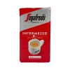 Voorkant van een vacuüm zak gemalen koffie van Segafredo Intermezzo 250 gram